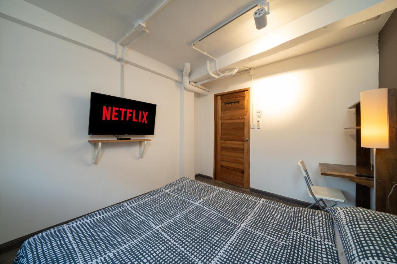 Oh Bangkok Hostel - Khaosan Екстериор снимка